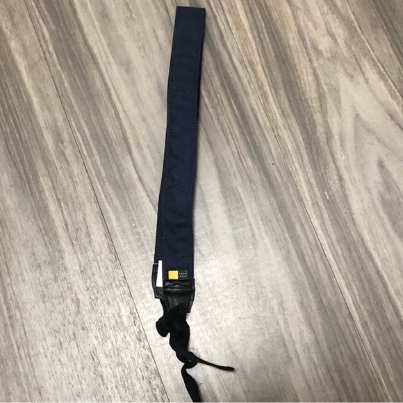 Case Logic Saigon Neck Strap for DSLR Cameras blue Indigo New in box NIB - Picture 3 of 8